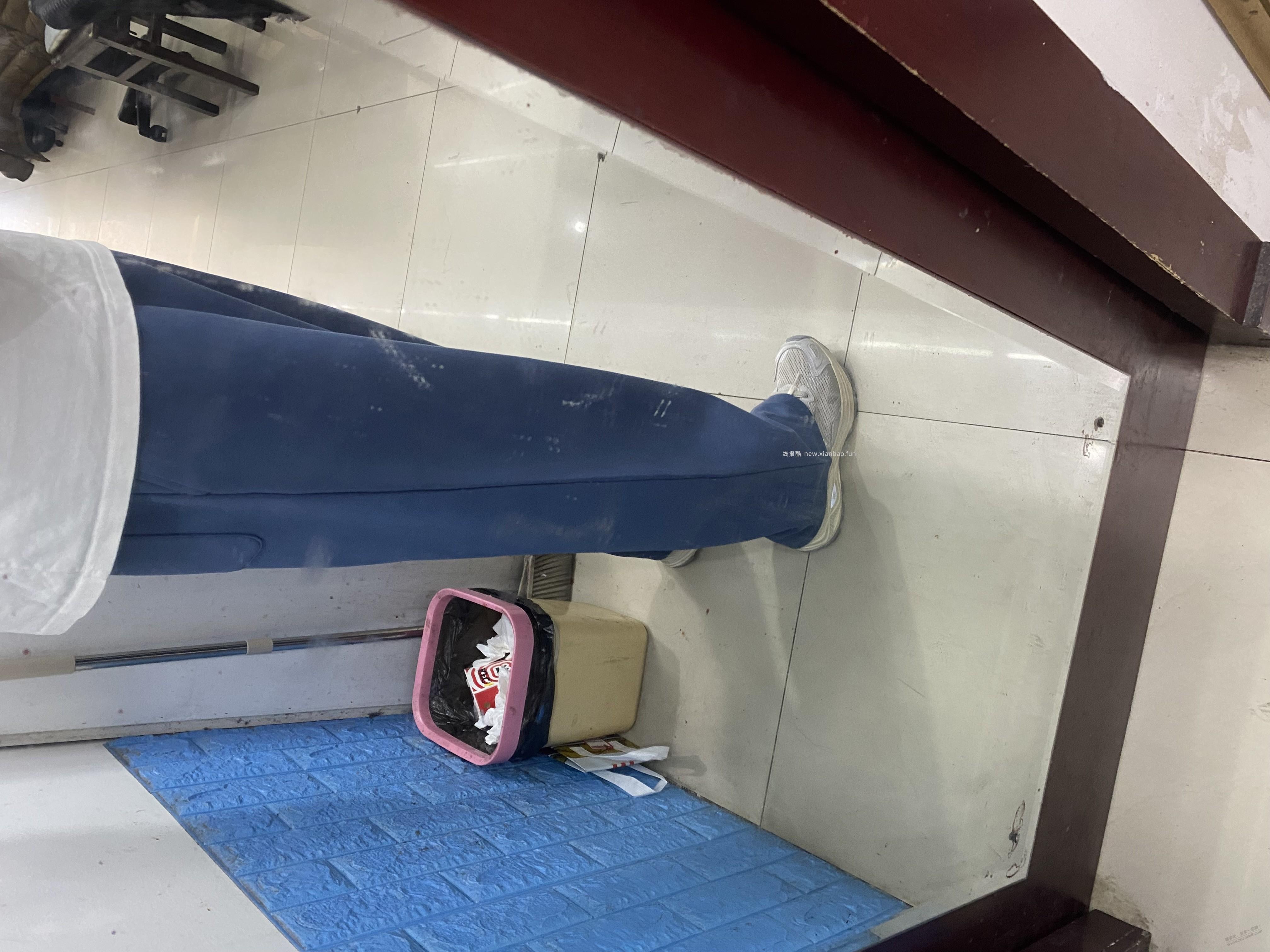 这裤子颜色男的适合穿吗？40岁的老登 - 线报酷