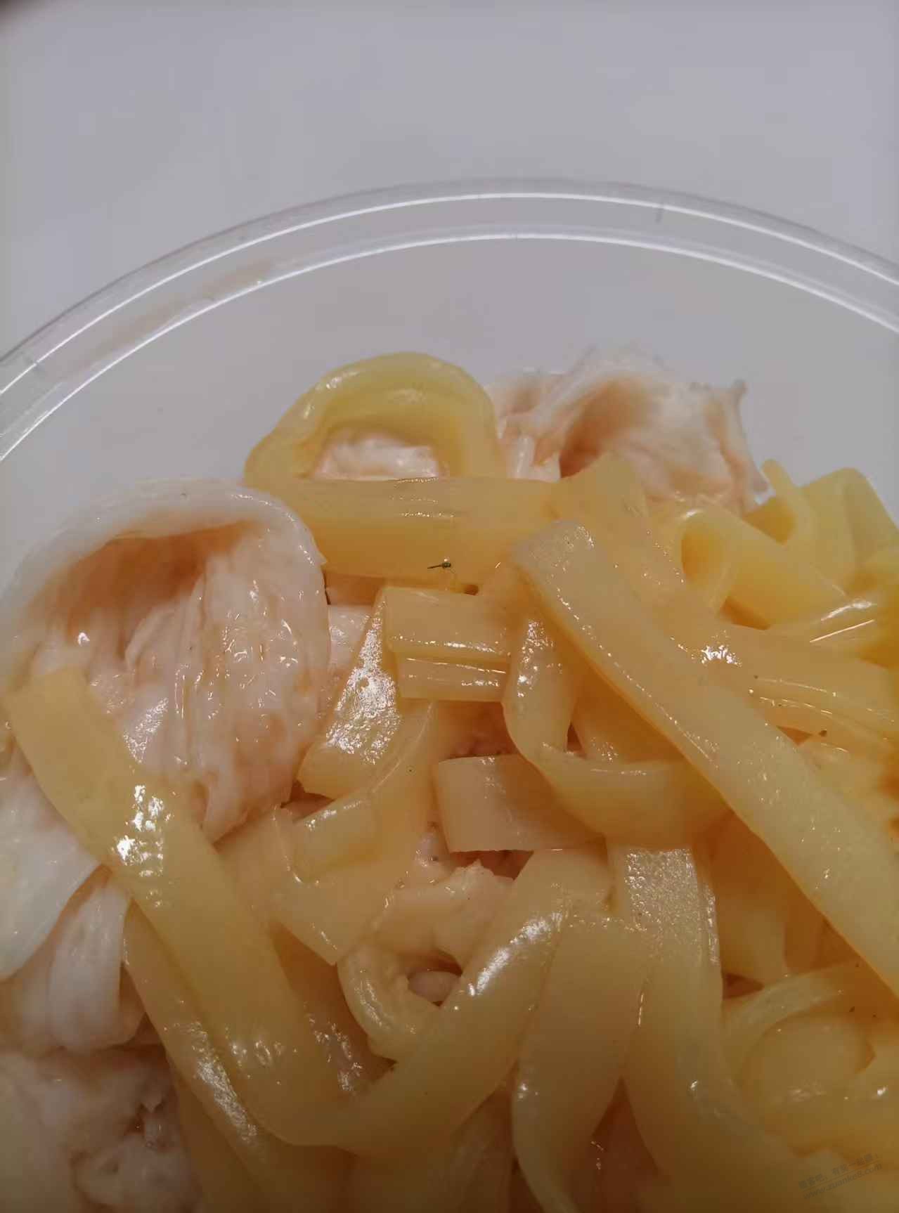美团外卖凉皮里有虫子，放心赔只赔了5块合理吗 - 线报酷
